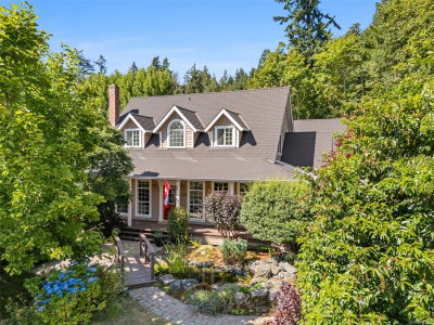 1130 Tatlow Rd, North Saanich