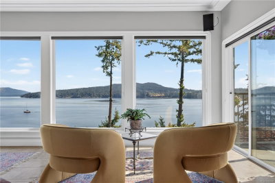7318 Mark Lane, Central Saanich