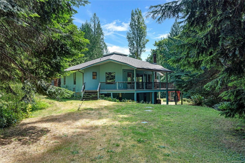 6560 Mclean Rd, Lake Cowichan, British Columbia