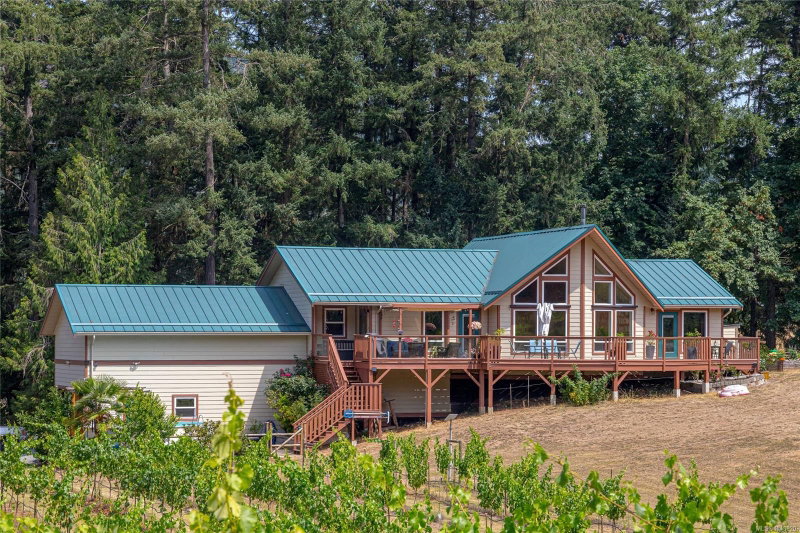 7035 Tom Windsor Rd, Duncan, British Columbia