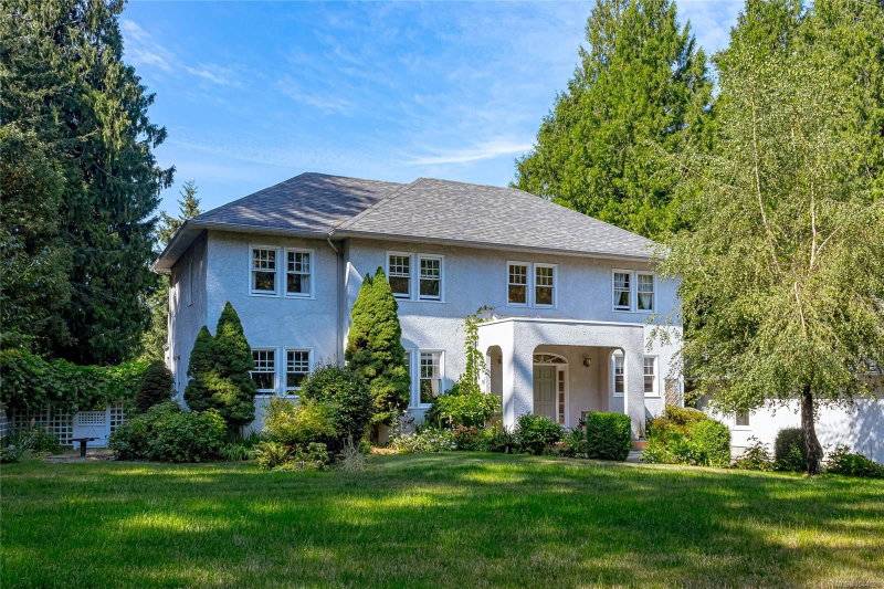 11418 Sycamore Pl, North Saanich, British Columbia
