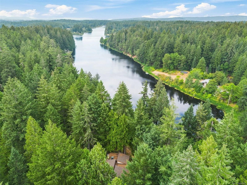 3293 Mcguire Way, Ladysmith, British Columbia