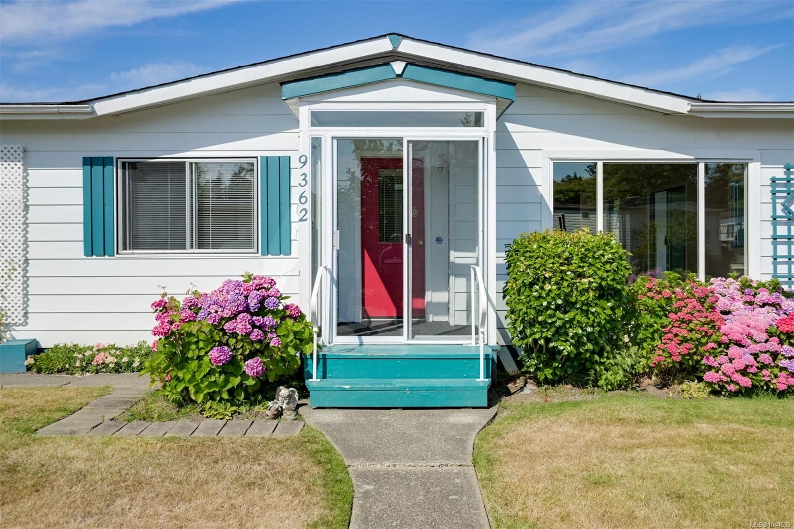 9362 Village Way property photo
