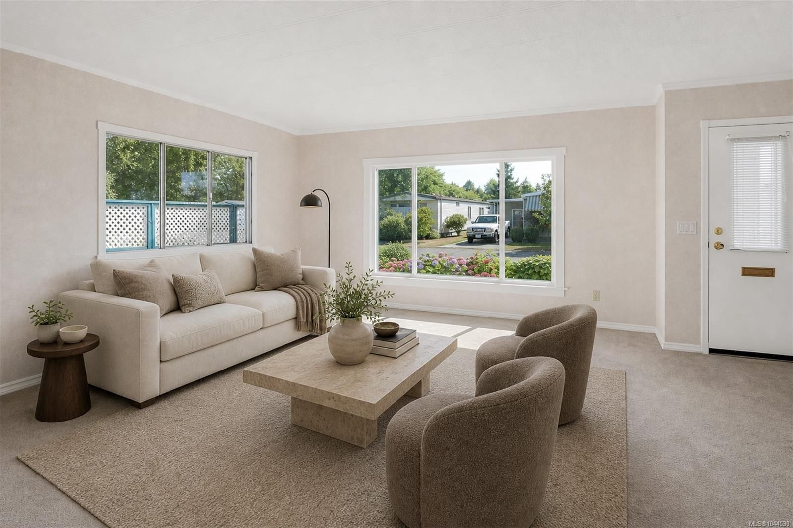 9362 Village Way property photo
