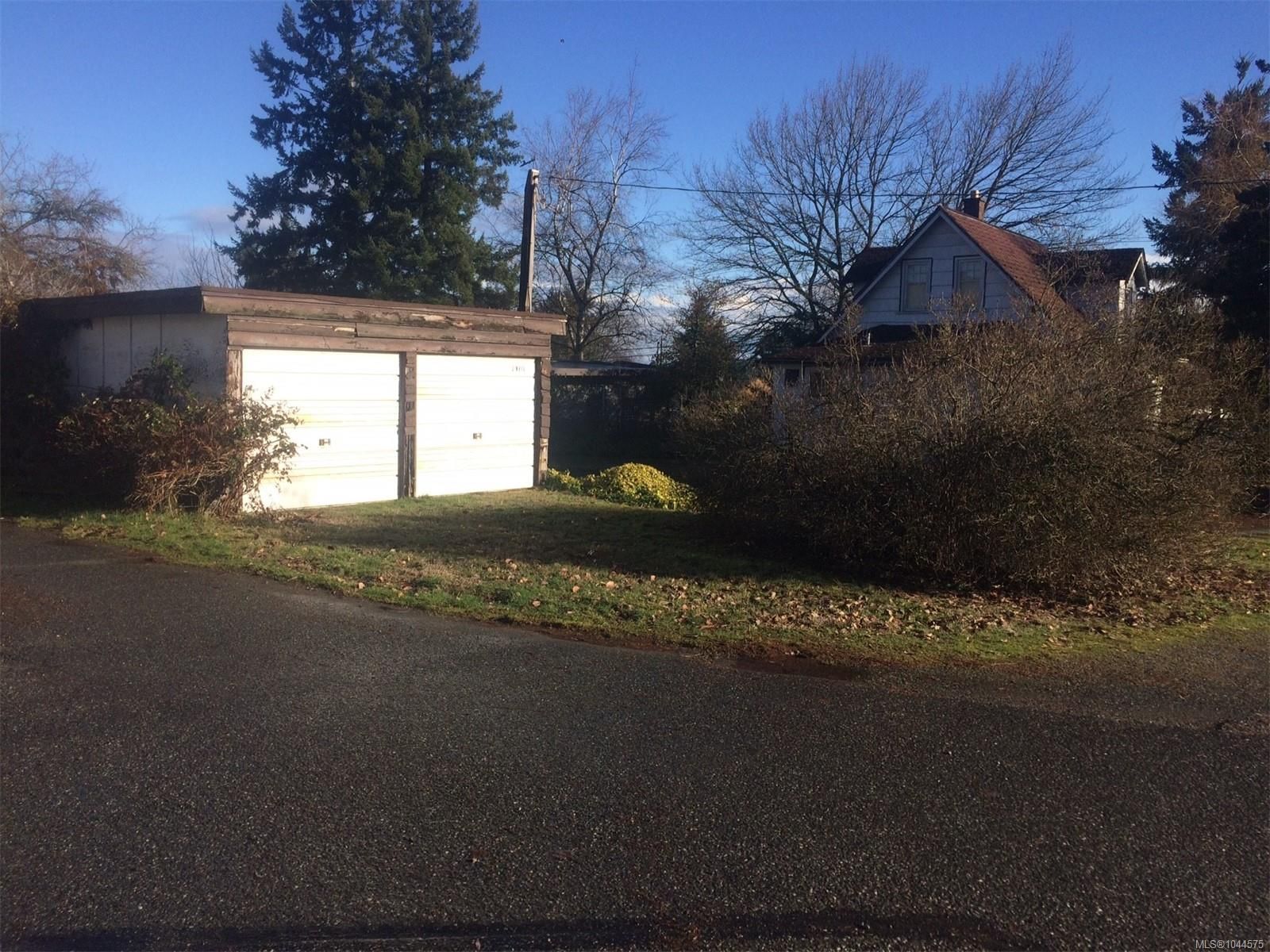 Lot 1 1305 Waddington Rd property photo