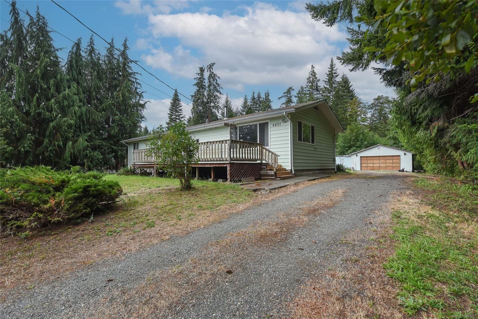 6601 Mystery Beach Rd