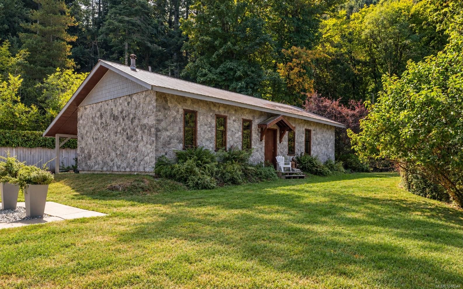 6009 Genoa Bay Rd property photo