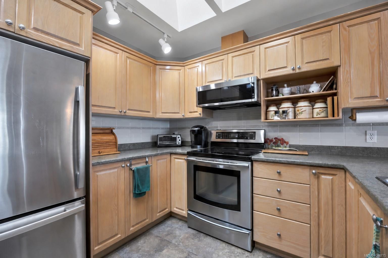 #13 4991 Bella Vista Cres property photo