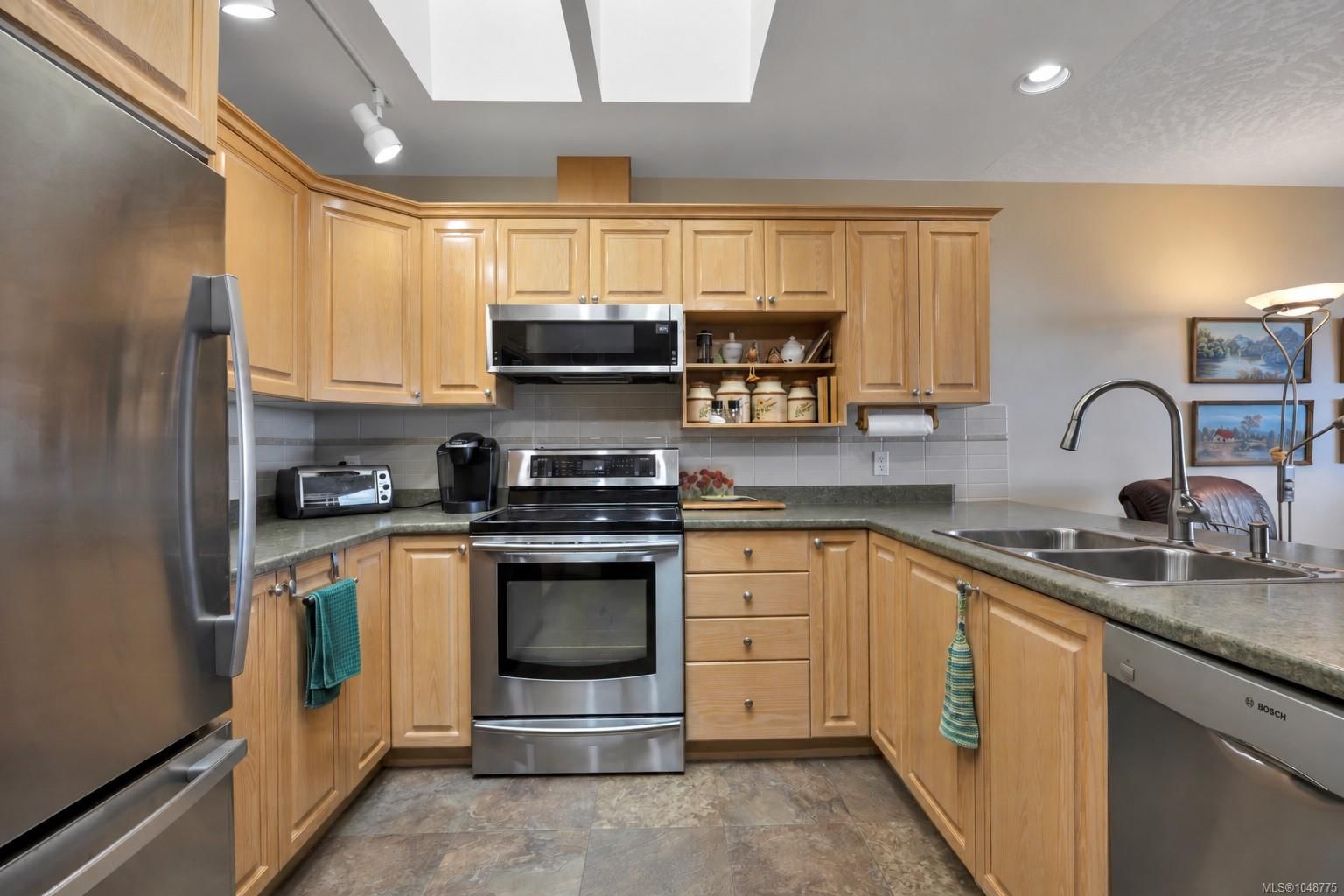 #13 4991 Bella Vista Cres property photo