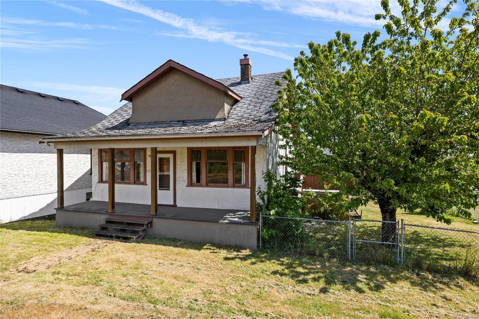 19 View St property photo