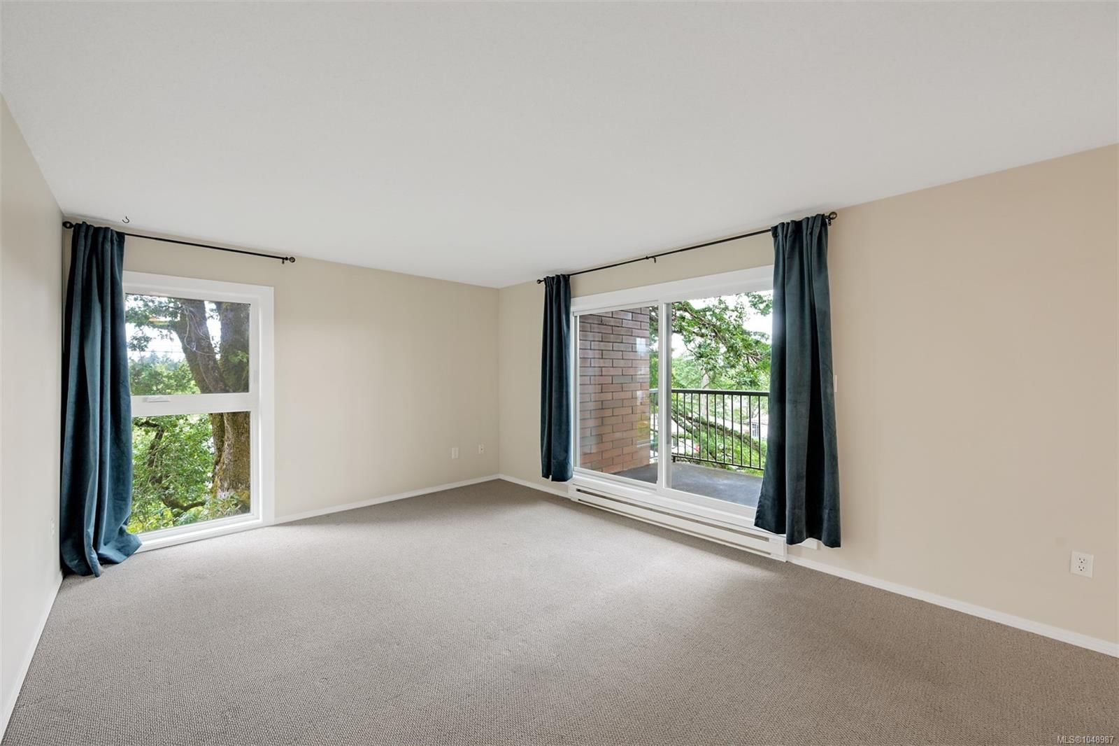#201 4030 Quadra St property photo