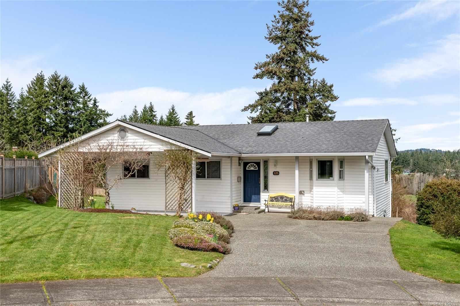 125 Sylvan Pl