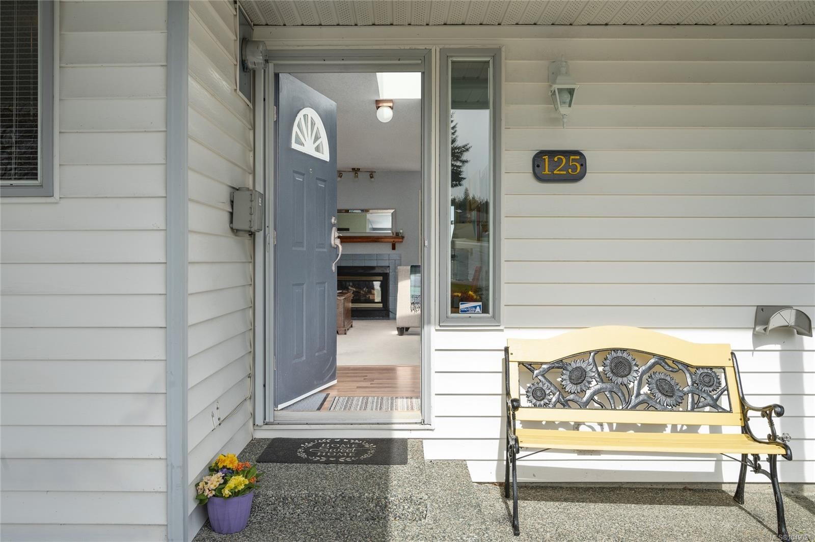 125 Sylvan Pl property photo