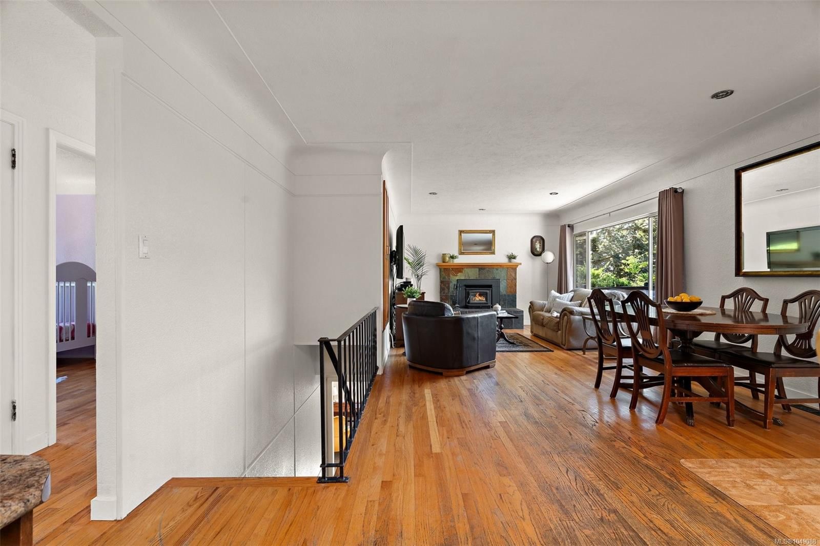 3615 Doncaster Dr property photo