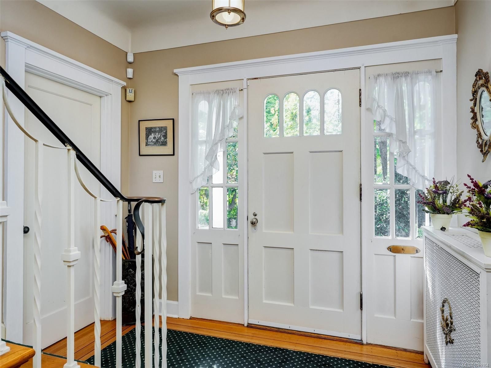 1310 Rockland Ave property photo