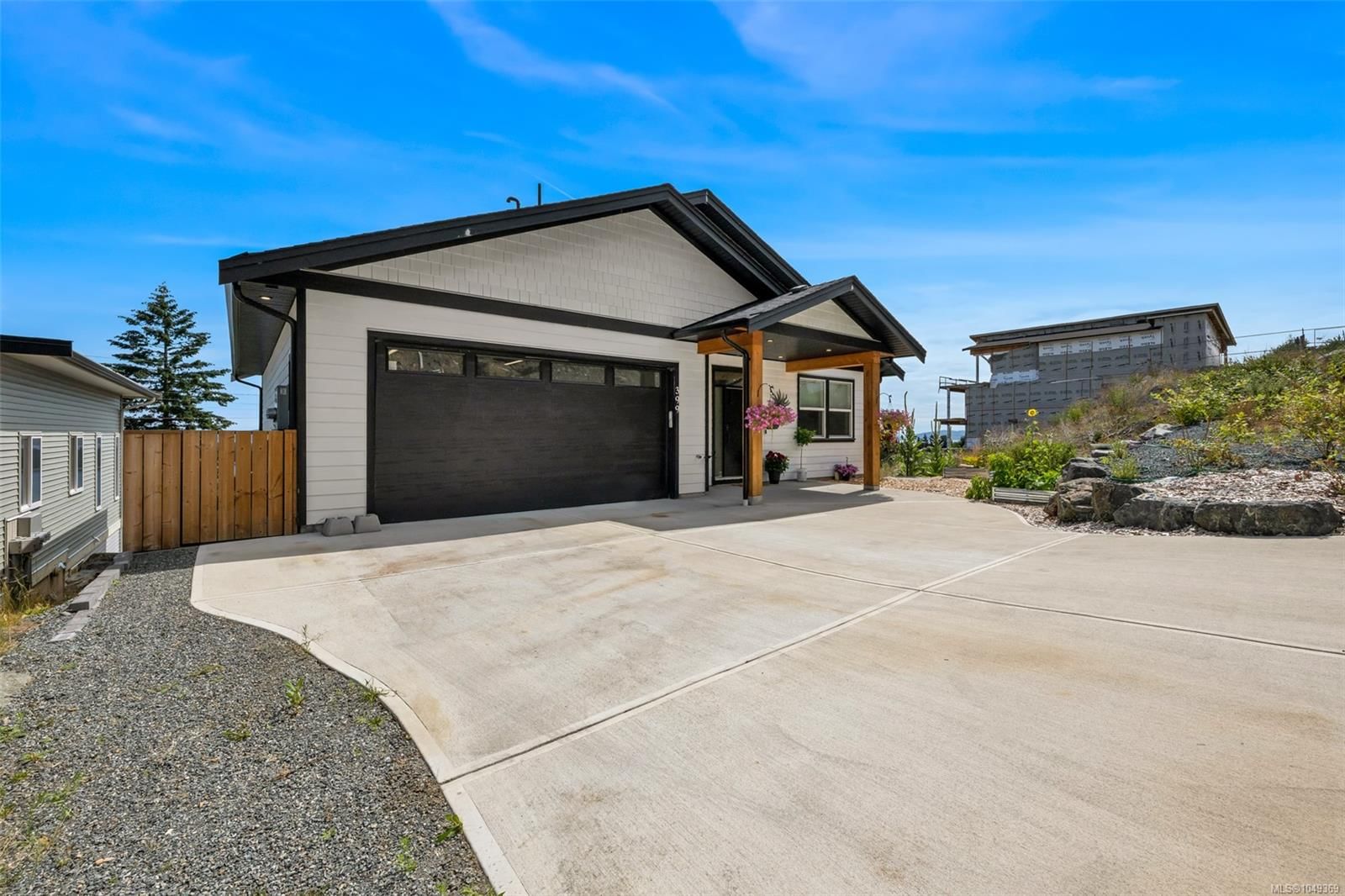 399 Thetis Dr property photo