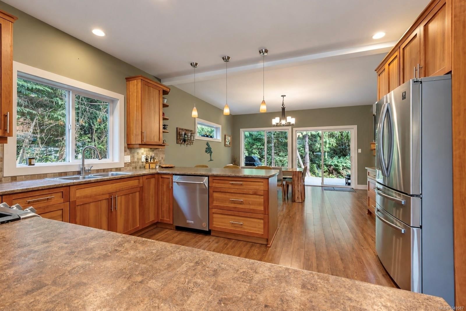 700 Ocean Park Dr property photo