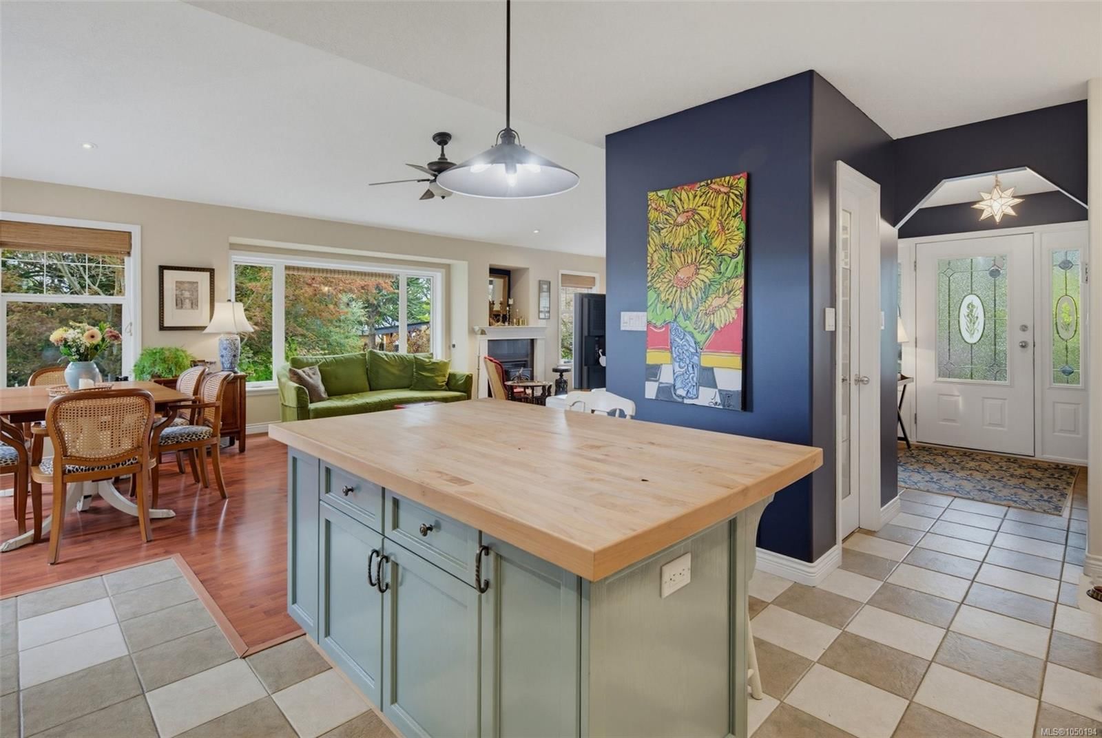 8102 Spinnaker Pl property photo