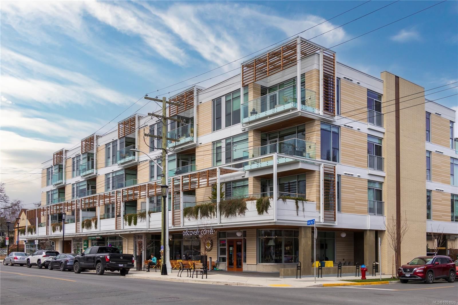 #406 – 1916 Oak Bay Ave, Victoria