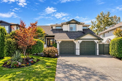 4122 Hatfield Rd, Saanich
