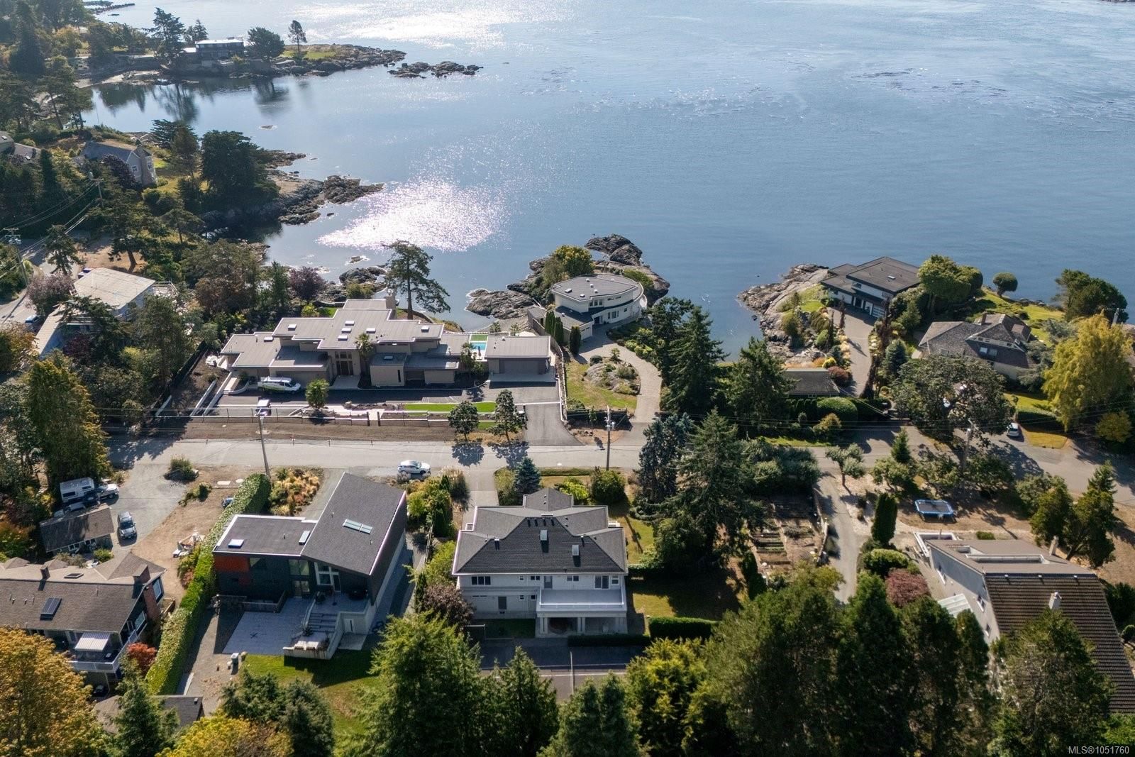 2980 Sea View Rd property photo