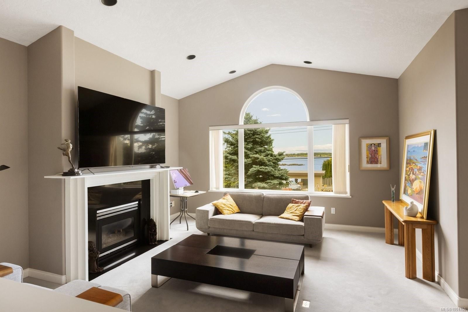 2980 Sea View Rd property photo