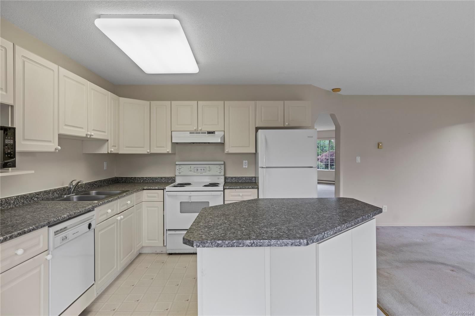 728 Banwell Crt property photo