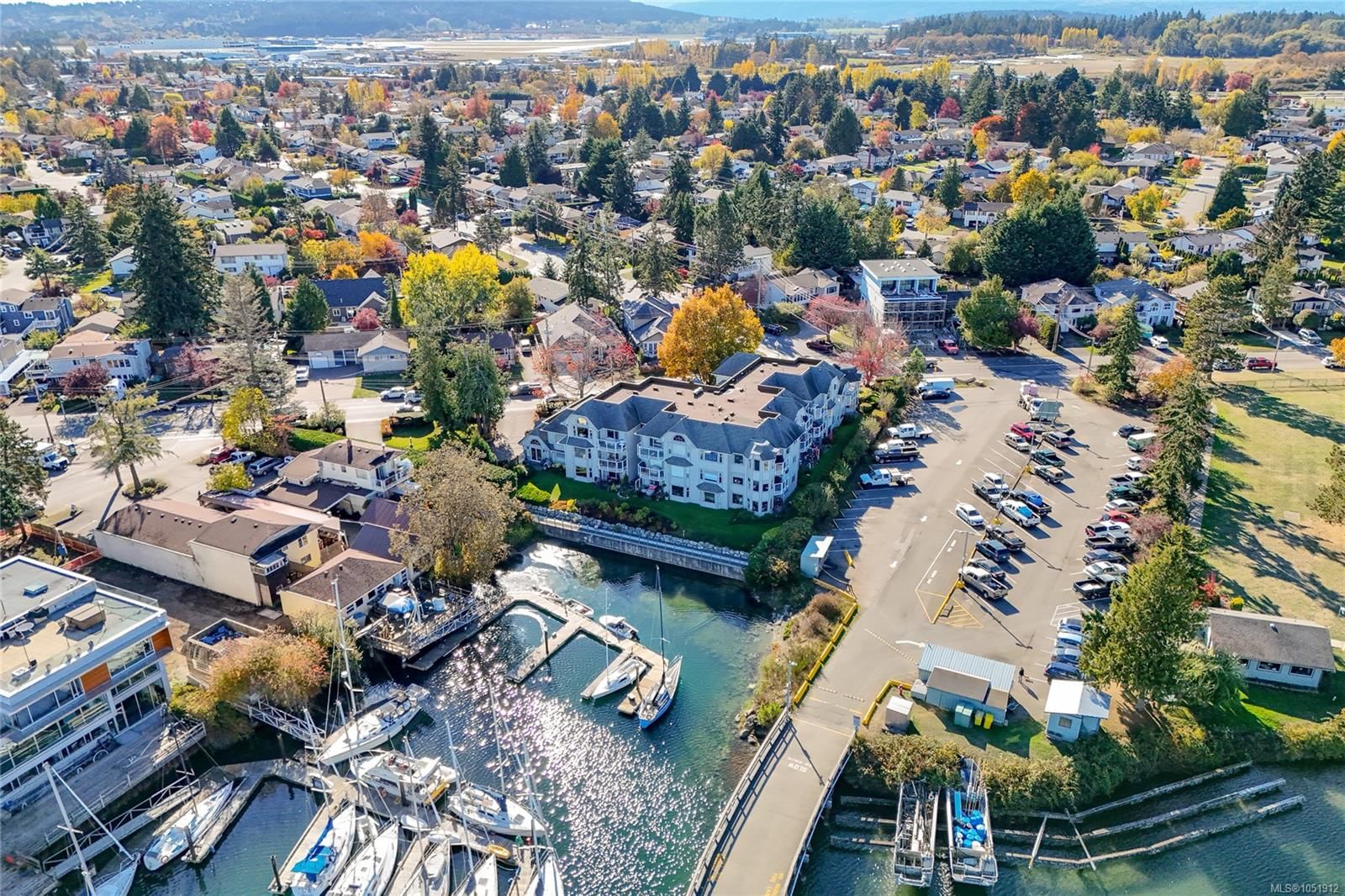 #201 10431 Resthaven Dr property photo
