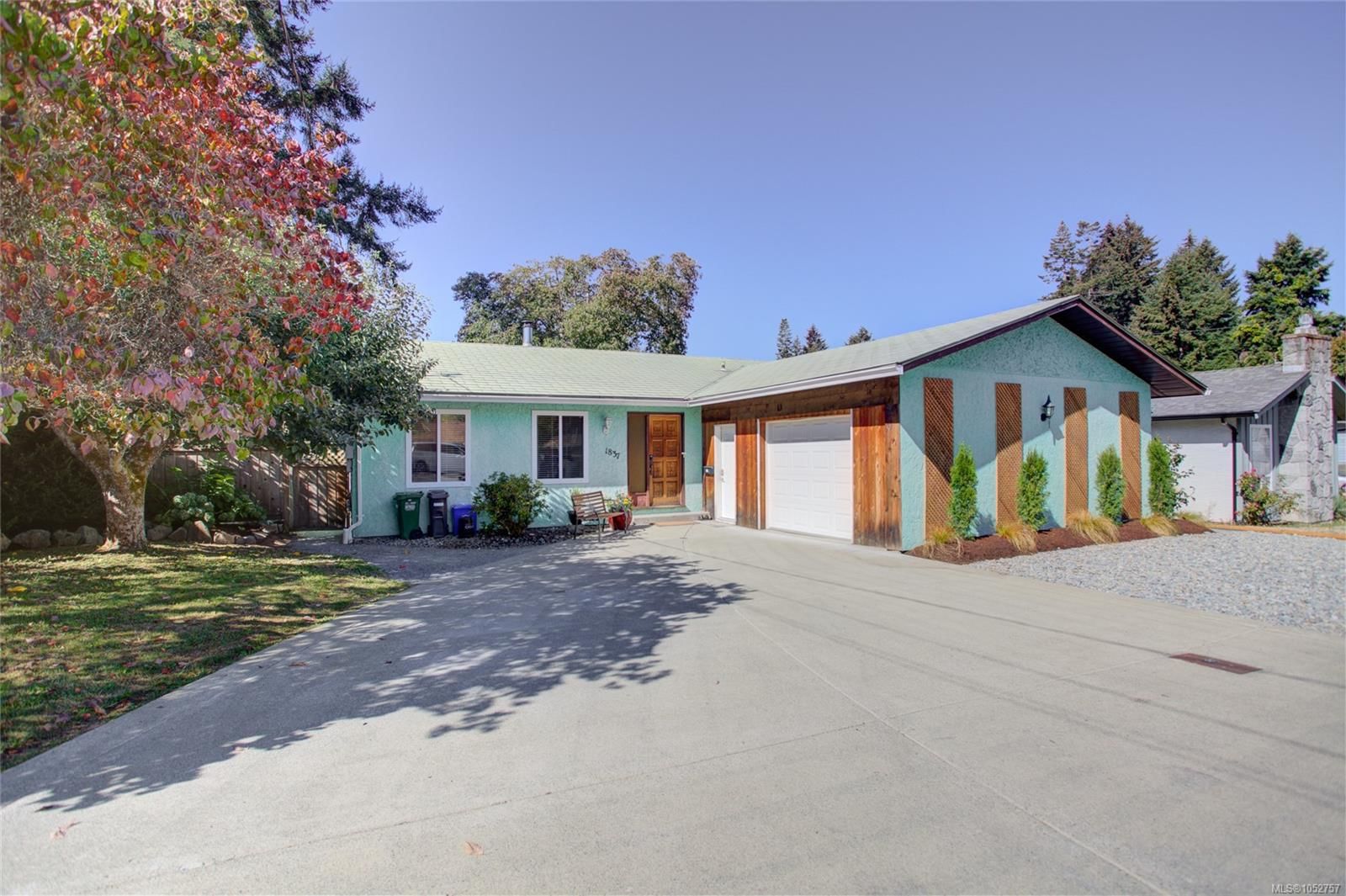 1837 Sandra Pl