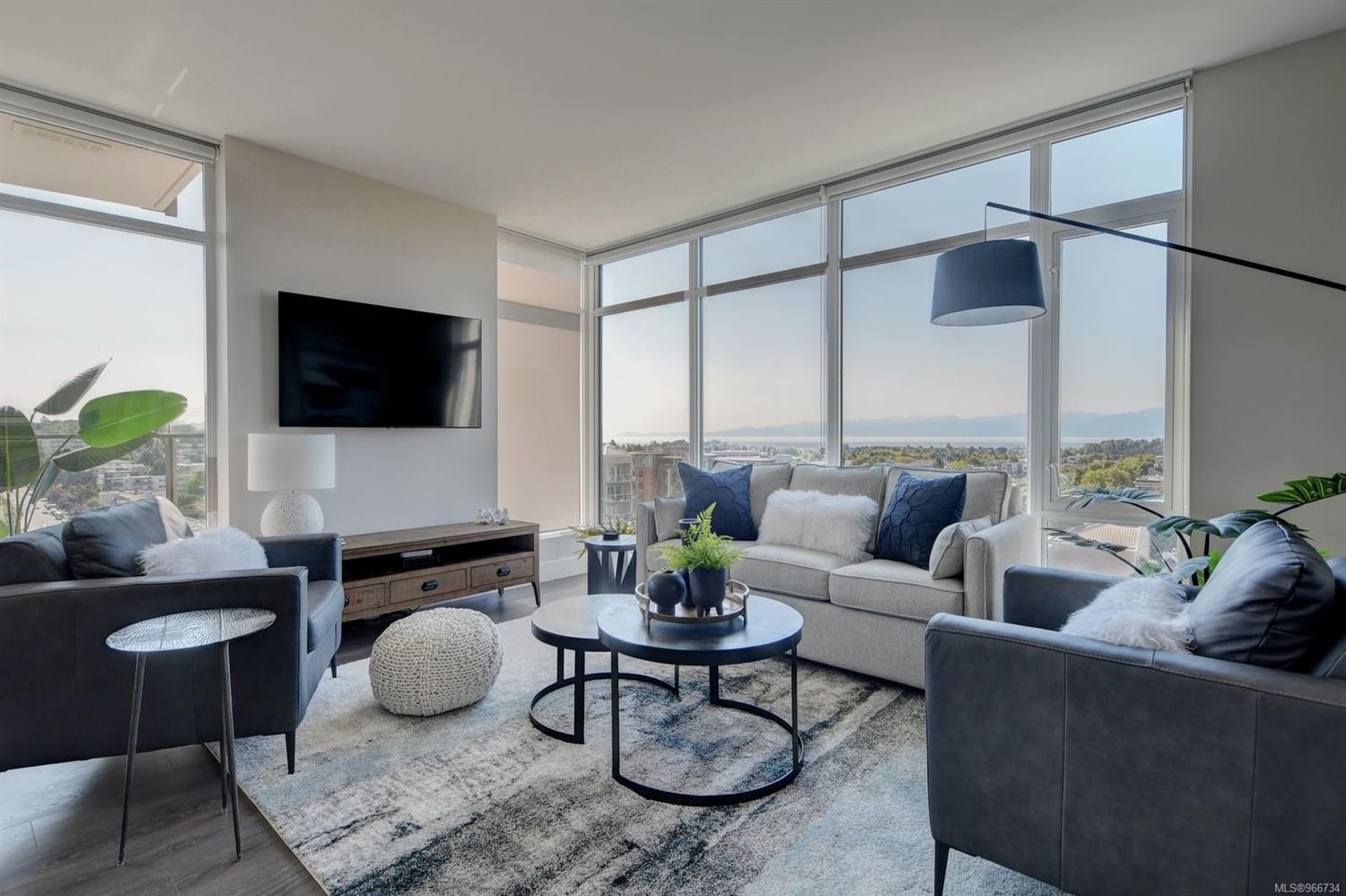 1102 – 960 Yates St, Victoria