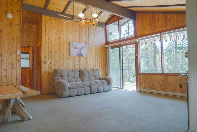 3703 Rope Rd, Pender Island, British Columbia (MLS 971324)