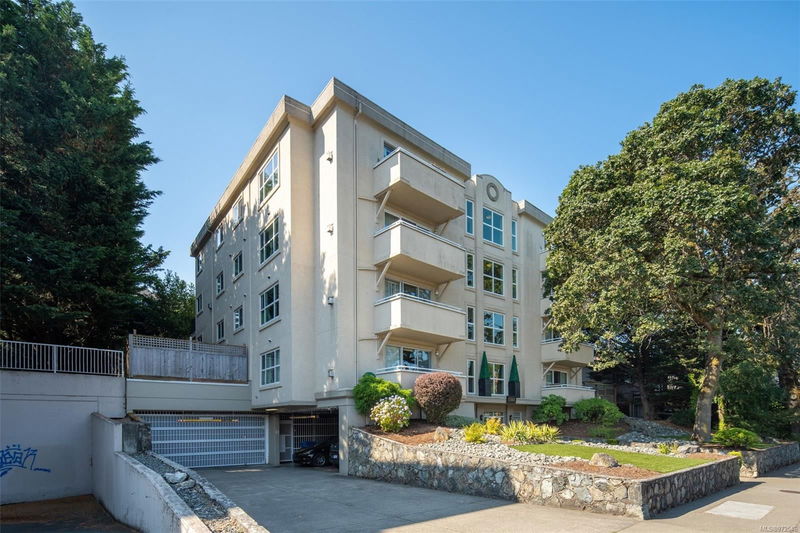 1361 Hillside Ave #301, Victoria, British Columbia (MLS 972546)