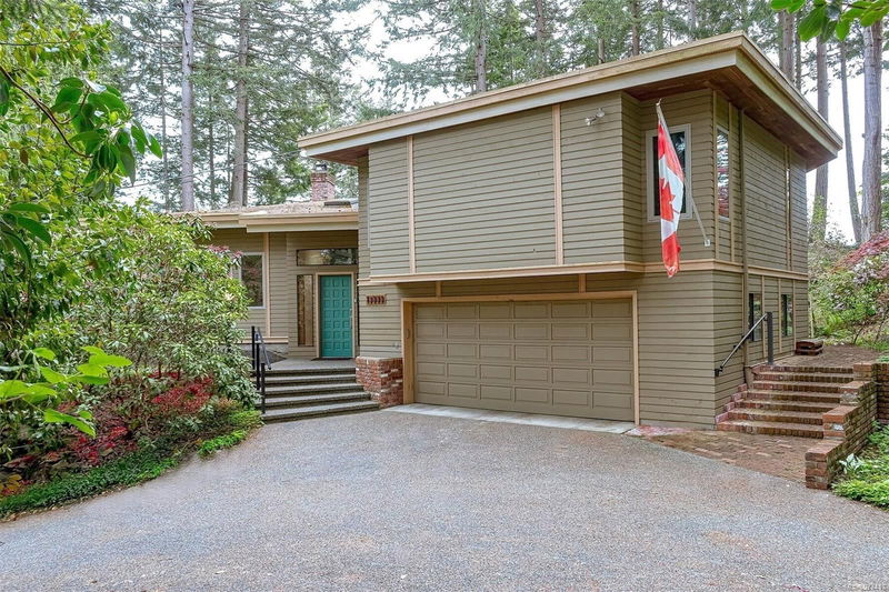 10880 Inwood Rd, North Saanich, British Columbia (MLS 977413)