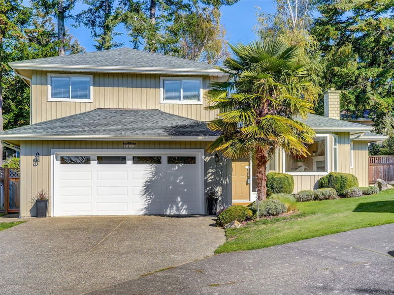 4415 Tanger Pl, Saanich, British Columbia (MLS 977666)