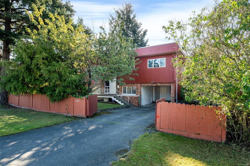 1845 Allenby St, Saanich, British Columbia (MLS 978241)