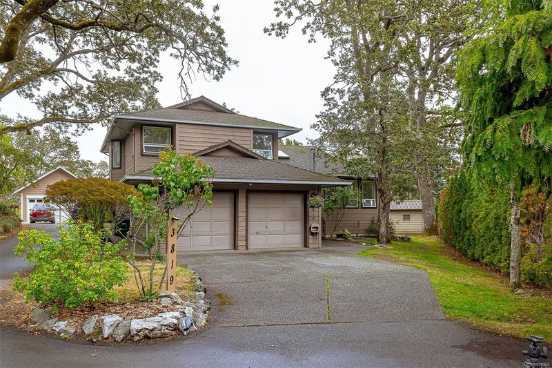 3819 Synod Rd, Saanich, British Columbia (MLS 978356)