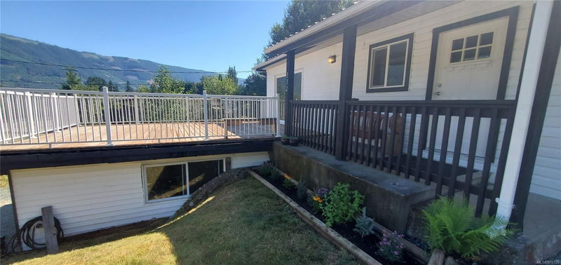 332 South Shore Rd, Lake Cowichan, British Columbia (MLS 978725)