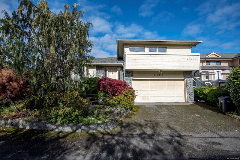 3569 Mcinnis Rise, Saanich, British Columbia (MLS 979494)