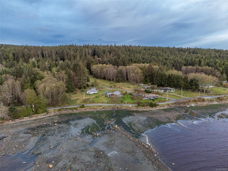 110 Hillside Rd, Sointula, British Columbia