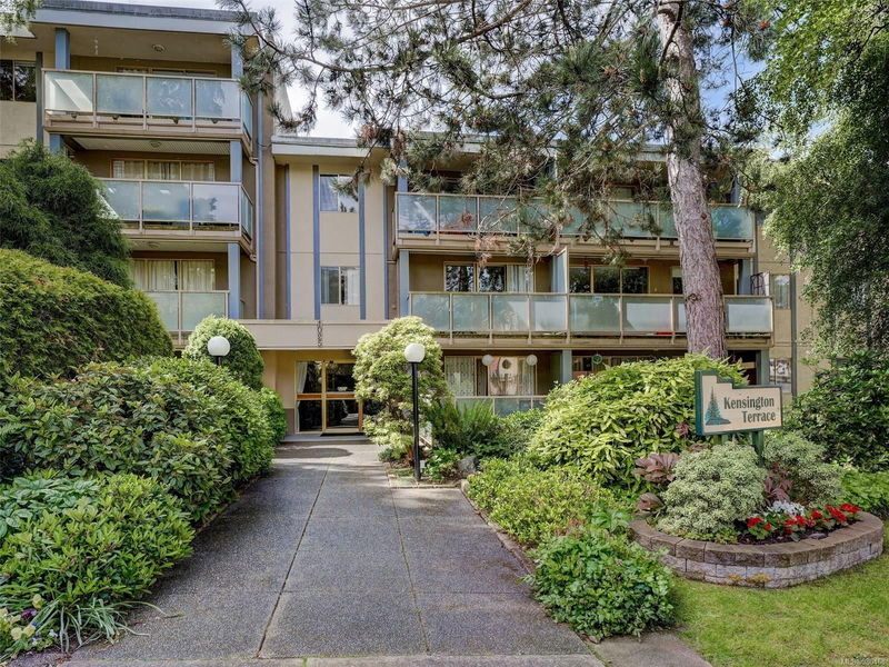 1025 Inverness Rd #302, Saanich, British Columbia (MLS 980468)