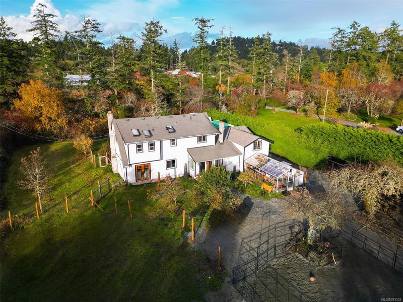 931 Clayton Rd, North Saanich, British Columbia (MLS 983352)