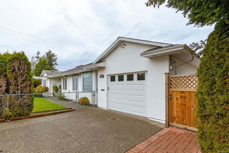 10227 Fifth St, Sidney, British Columbia (MLS 983368)