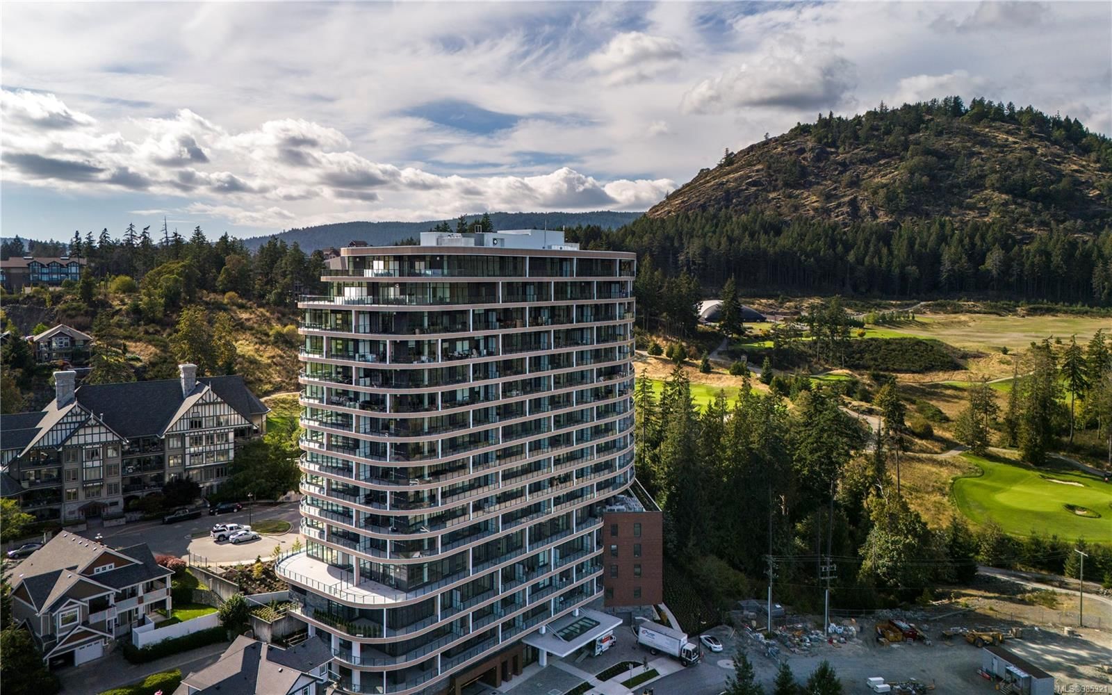 222 – 2000 Hannington Rd, Langford