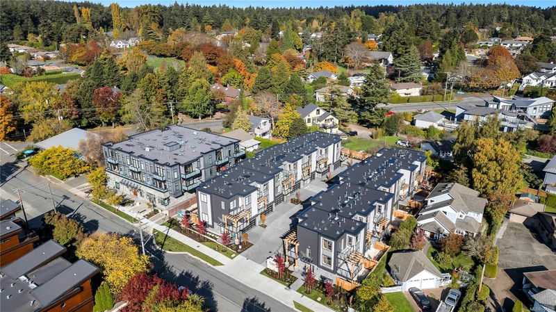 2590 Penrhyn St #9, Saanich, British Columbia