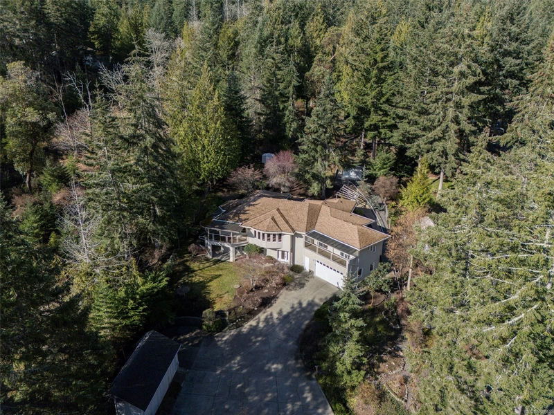 6318 Genoa Bay Rd, Duncan, British Columbia