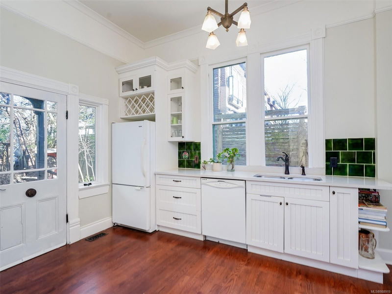 1014 Richardson St, Victoria, British Columbia