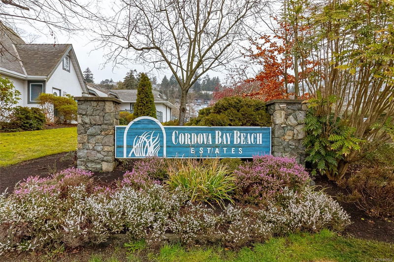 5110 Cordova Bay Rd #14, Saanich, British Columbia
