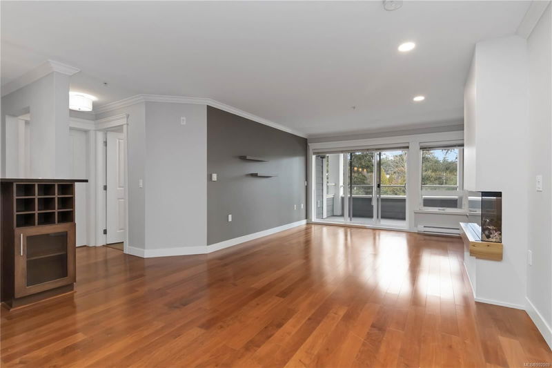 535 Heatherdale Lane #203, Saanich, British Columbia
