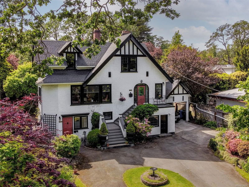 1352/54 St. Patrick St, Oak Bay, British Columbia