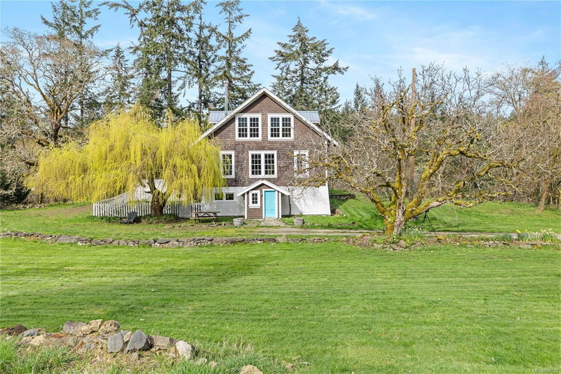 301 Epron Rd, Salt Spring, British Columbia